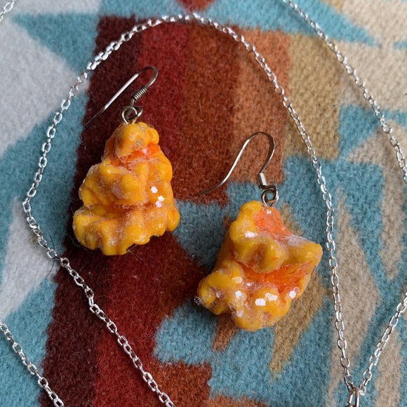 Chicken of the woods mushroom pendant necklace & earring set. 18” Sterling chain - Picture 2 of 5